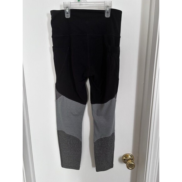 Athlete Salutation Modblock Black 7/8 Length Leggings Size Small - Picture 4 of 6